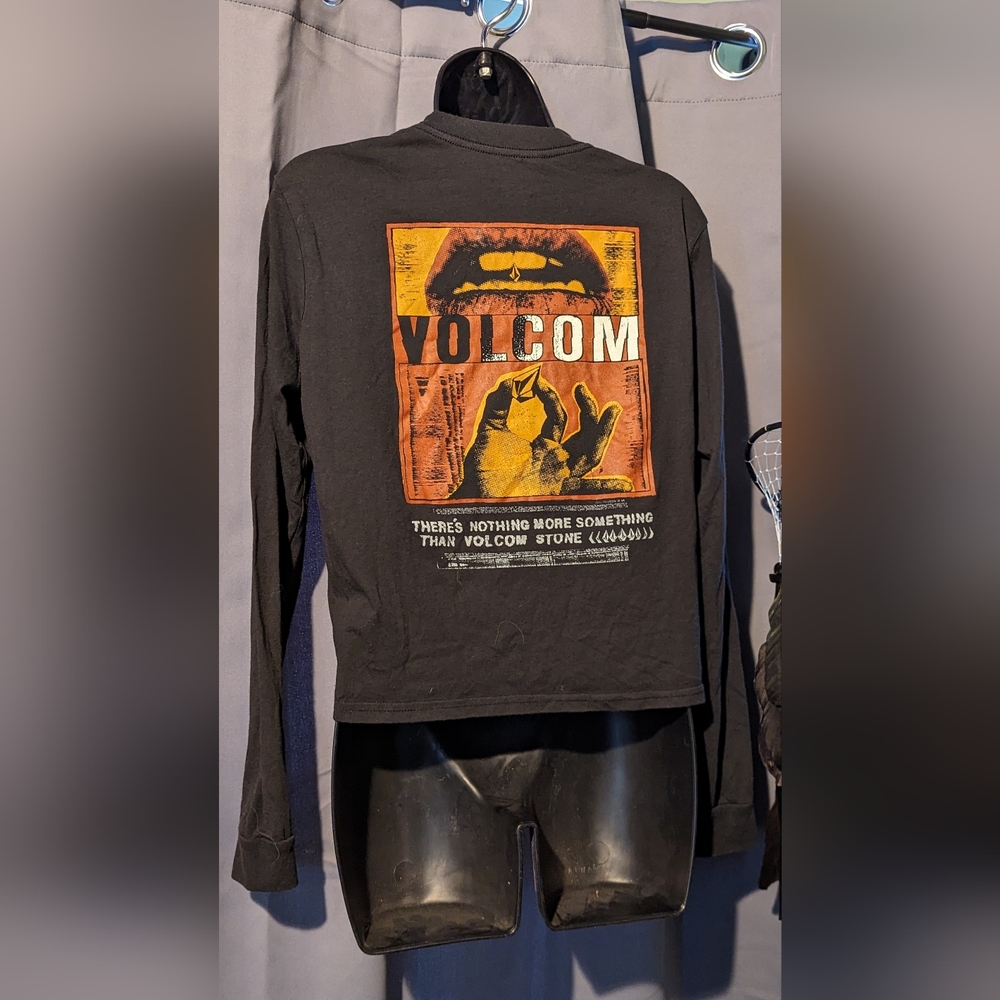Volume Long Sleeve
